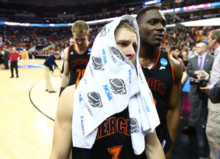 Illustration for article titled One Shitty Moment: March Madness's Saddest Players (And Drake)